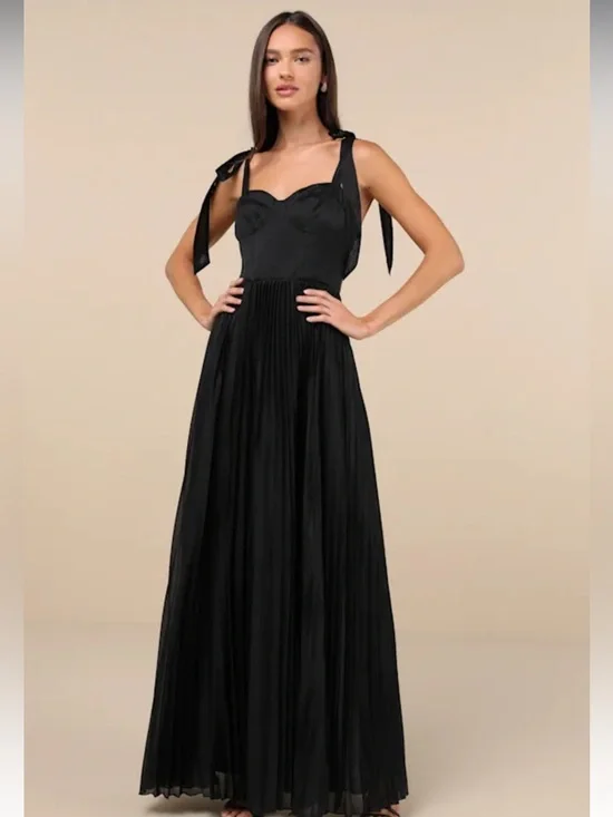 LuLu’s Black Maxi Bridesmaid Dress - Picture 1 of 5